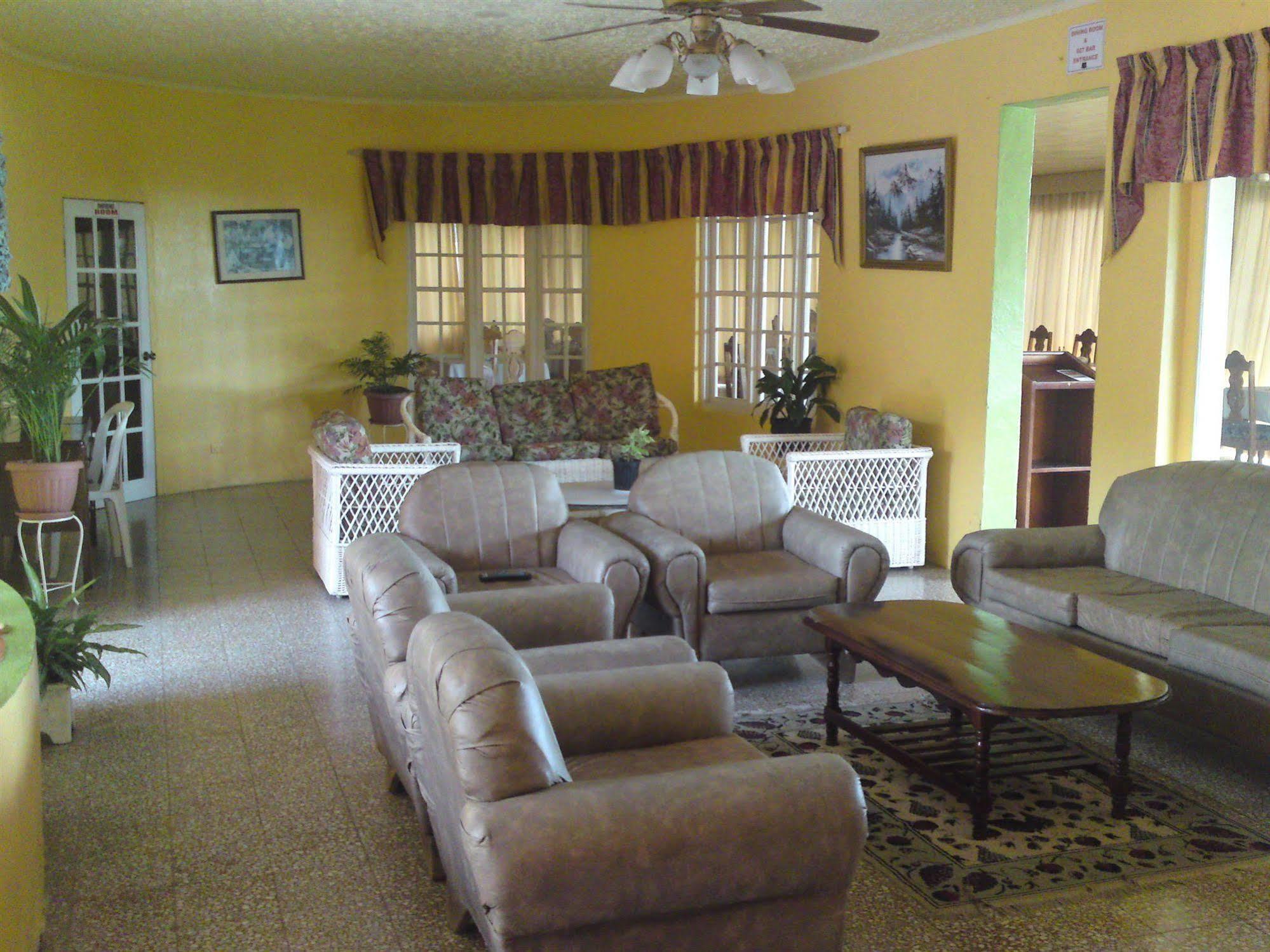 Casa Maria Hotel Port Maria Esterno foto